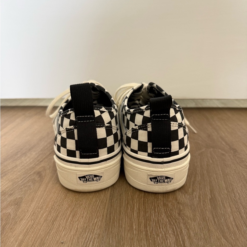 Vans checkerboard lace up shoes - Picture 5 of 13